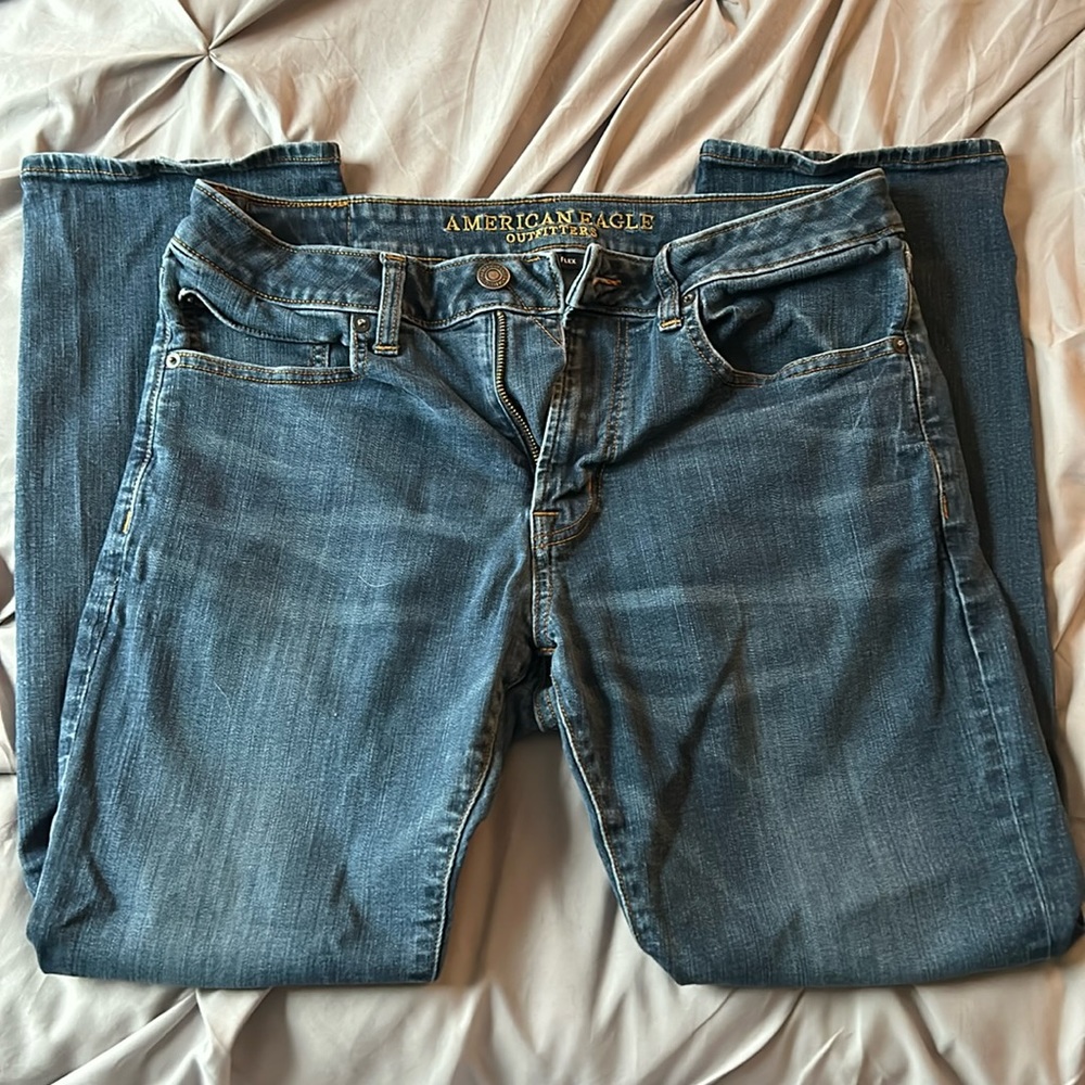 American Eagle Outfitters mens w34/l30 Extreme Flex dark denim jeans.